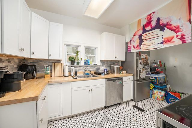 949 SW 13TH STREET, Gainesville, FL 32601