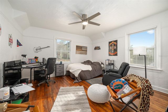 949 SW 13TH STREET, Gainesville, FL 32601