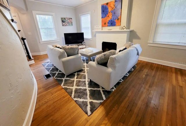 949 SW 13TH STREET, Gainesville, FL 32601