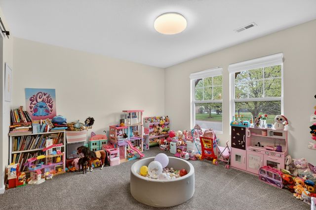 2110 Kensington Park Circle, Holland City, MI 49423