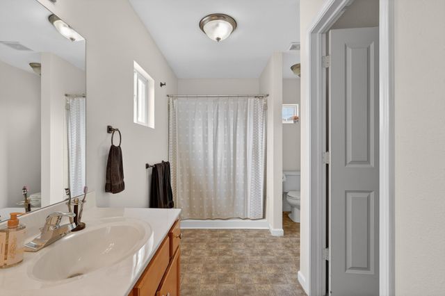 2110 Kensington Park Circle, Holland City, MI 49423