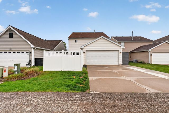 2110 Kensington Park Circle, Holland City, MI 49423