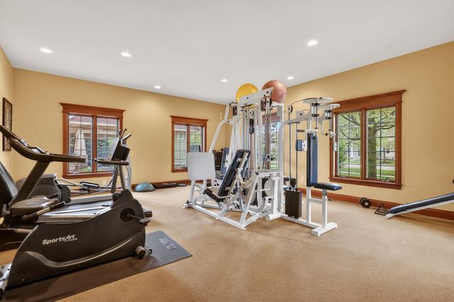 2110 Kensington Park Circle, Holland City, MI 49423