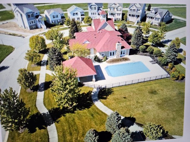 2110 Kensington Park Circle, Holland City, MI 49423