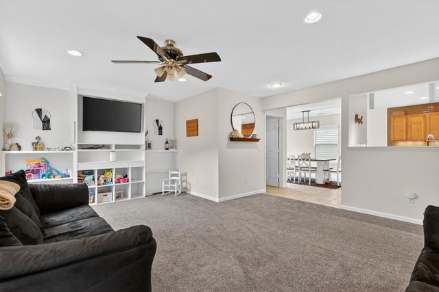 2110 Kensington Park Circle, Holland City, MI 49423