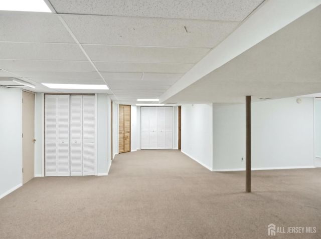 21 Sherwood Avenue, East Brunswick, NJ 08816