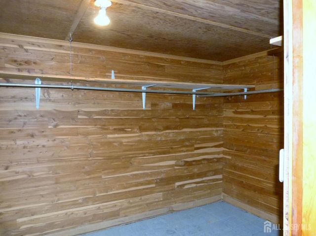 21 Sherwood Avenue, East Brunswick, NJ 08816