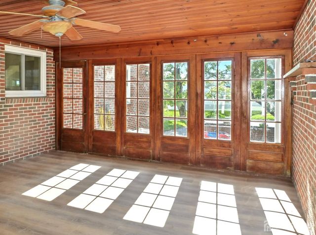 21 Sherwood Avenue, East Brunswick, NJ 08816