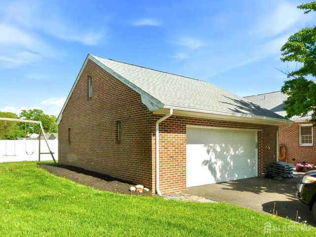 21 Sherwood Avenue, East Brunswick, NJ 08816