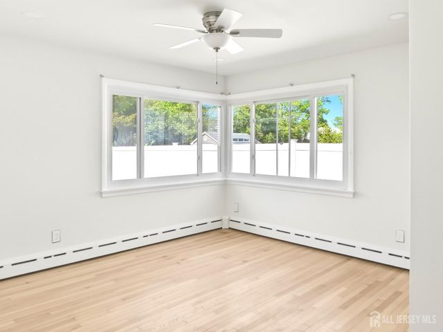 21 Sherwood Avenue, East Brunswick, NJ 08816