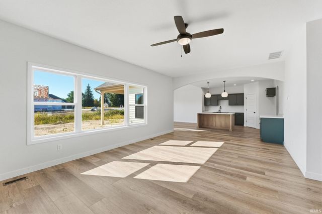 1563 Farm View Court, Huntertown, IN 46748