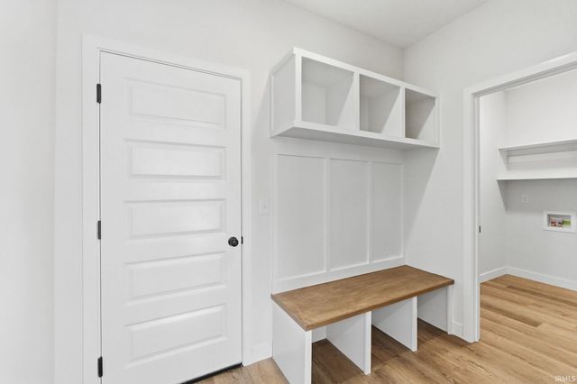 1563 Farm View Court, Huntertown, IN 46748