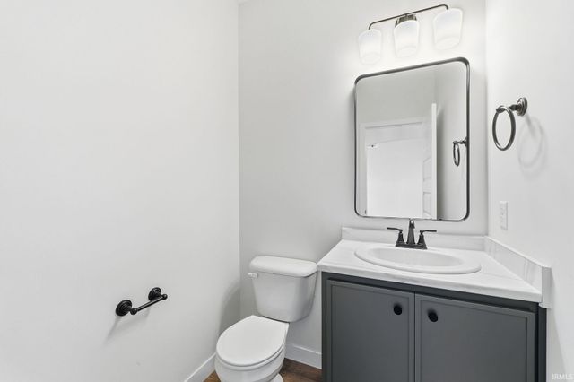 1563 Farm View Court, Huntertown, IN 46748