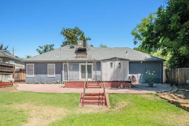 316 E Brown Avenue, Fresno, CA 93704