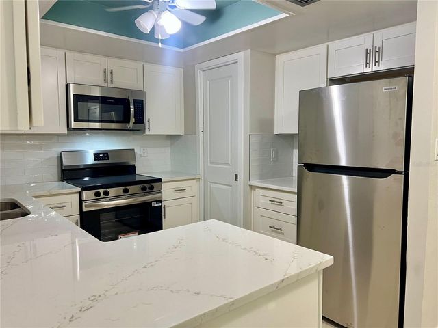 632 EDGEWATER DRIVE 139, Dunedin, FL 34698