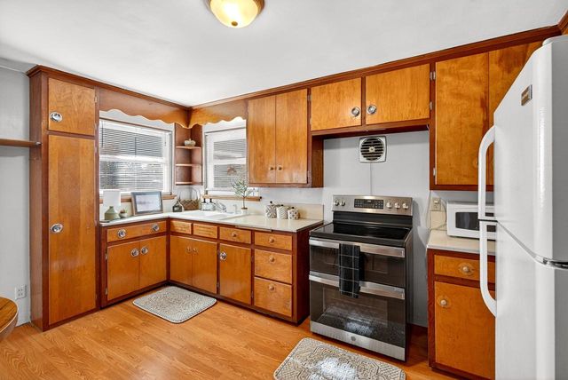 1104 SMITH STREET, New London, WI 54961