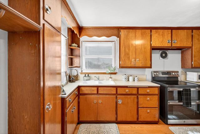 1104 SMITH STREET, New London, WI 54961