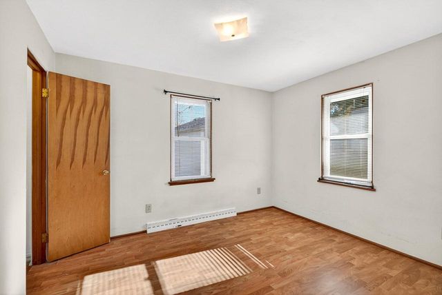 1104 SMITH STREET, New London, WI 54961