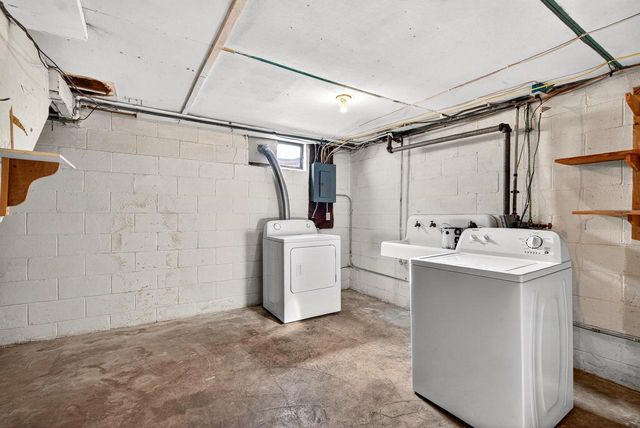 1104 SMITH STREET, New London, WI 54961