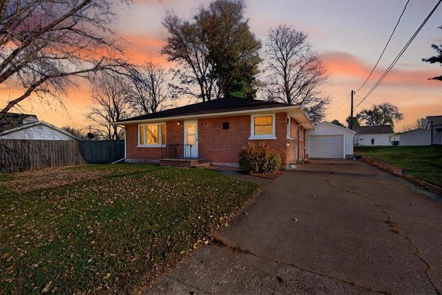 1104 SMITH STREET, New London, WI 54961