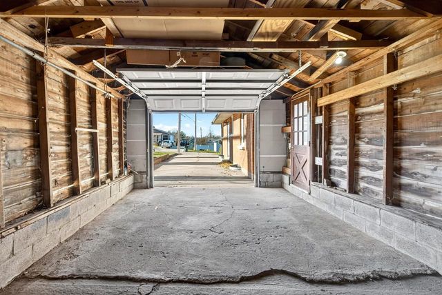 1104 SMITH STREET, New London, WI 54961