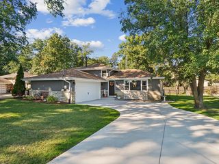 125 Kimber Drive, New Lenox, IL 60451