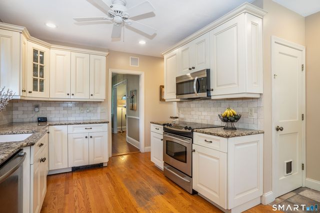 469 Fern Street, West Hartford, CT 06107
