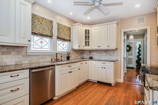 469 Fern Street, West Hartford, CT 06107