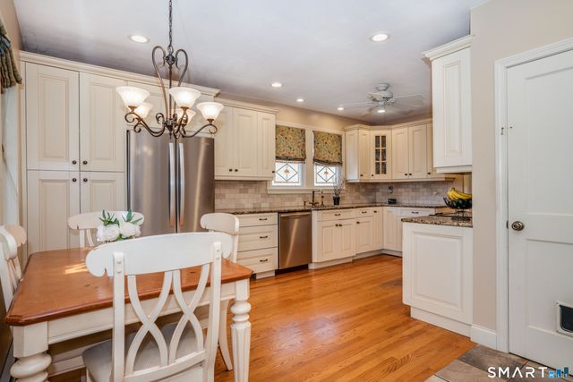 469 Fern Street, West Hartford, CT 06107