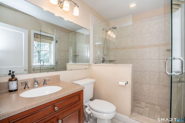 469 Fern Street, West Hartford, CT 06107
