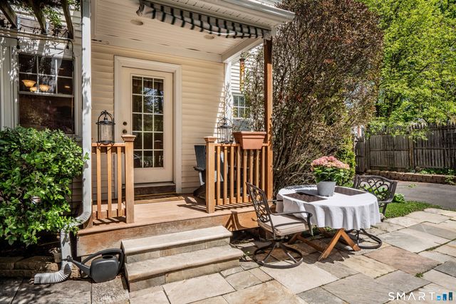 469 Fern Street, West Hartford, CT 06107