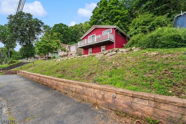 106 Seneca Lake Rd, Sparta Twp., NJ 07871