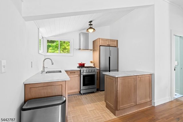 106 Seneca Lake Rd, Sparta Twp., NJ 07871