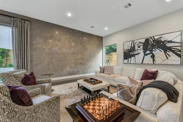 2302 Persa Street, Houston, TX 77019