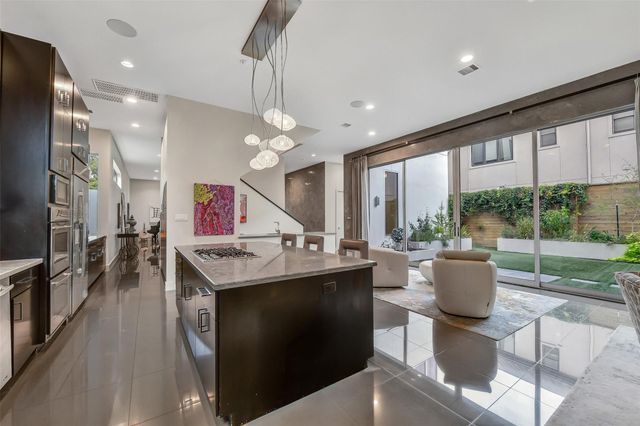 2302 Persa Street, Houston, TX 77019