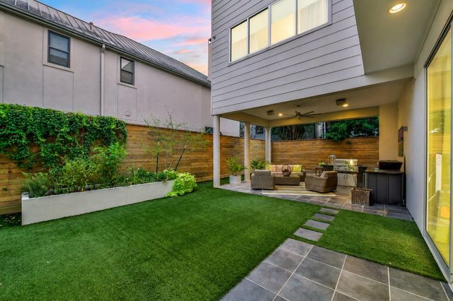 2302 Persa Street, Houston, TX 77019