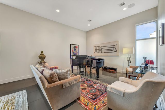 2302 Persa Street, Houston, TX 77019