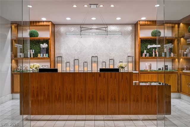 2000 Fashion Show Drive 3502, Las Vegas, NV 89109