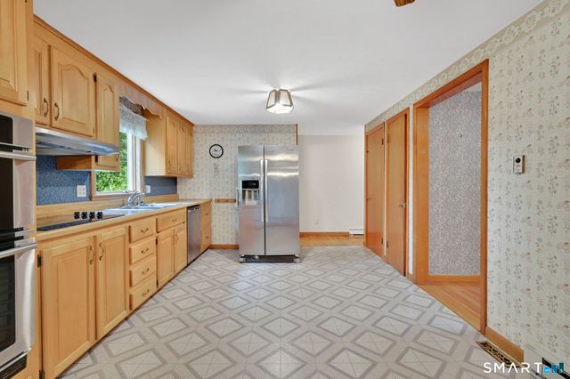 23 Parky Drive, Enfield, CT 06082