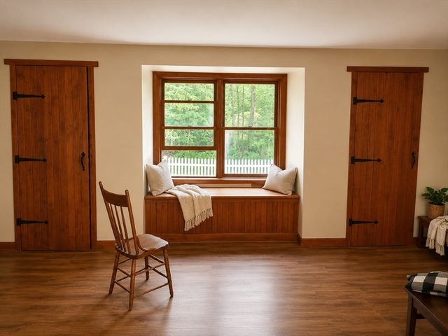 351 Hartford Ave E, Uxbridge, MA 01569