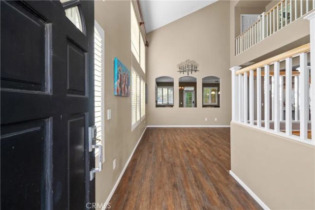 28741 Park Woodland, Saugus, CA 91390