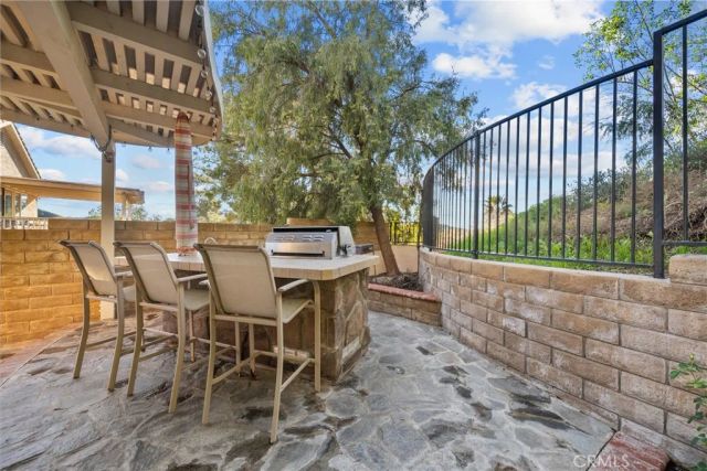 28741 Park Woodland, Saugus, CA 91390