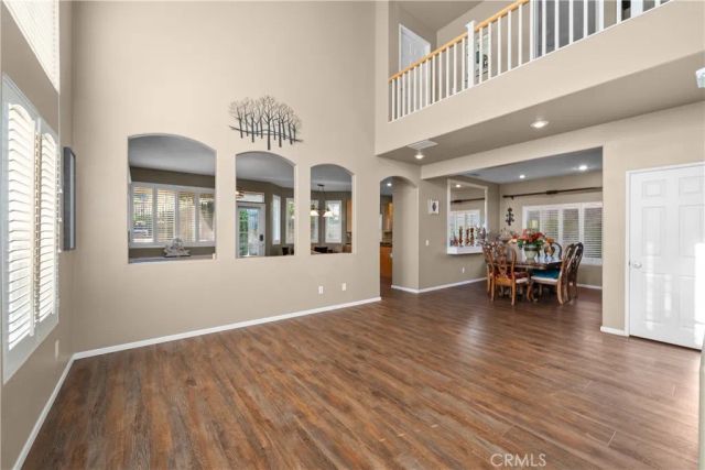 28741 Park Woodland, Saugus, CA 91390