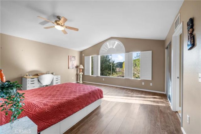 28741 Park Woodland, Saugus, CA 91390