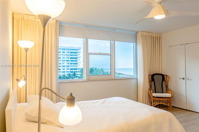200 Ocean Lane Dr 501, Key Biscayne, FL 33149