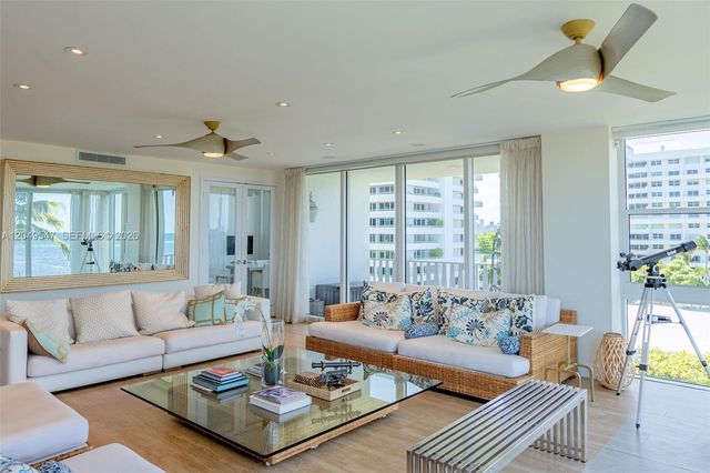 200 Ocean Lane Dr 501, Key Biscayne, FL 33149