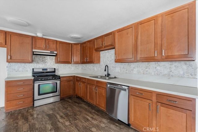 1327 Pennsylvania, Colton, CA 92324