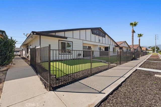 1327 Pennsylvania, Colton, CA 92324