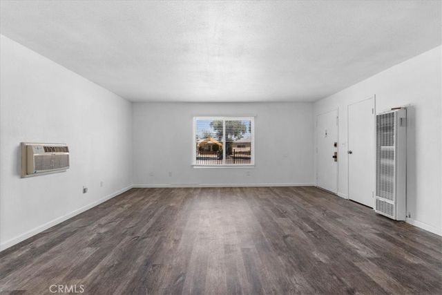 1327 Pennsylvania, Colton, CA 92324