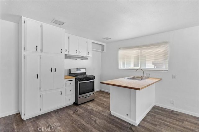 1327 Pennsylvania, Colton, CA 92324